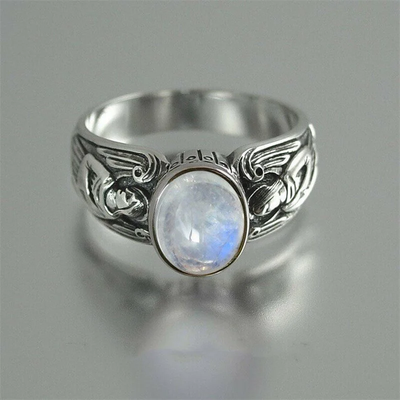 Anillo vintage de alas de ángel con piedra lunar