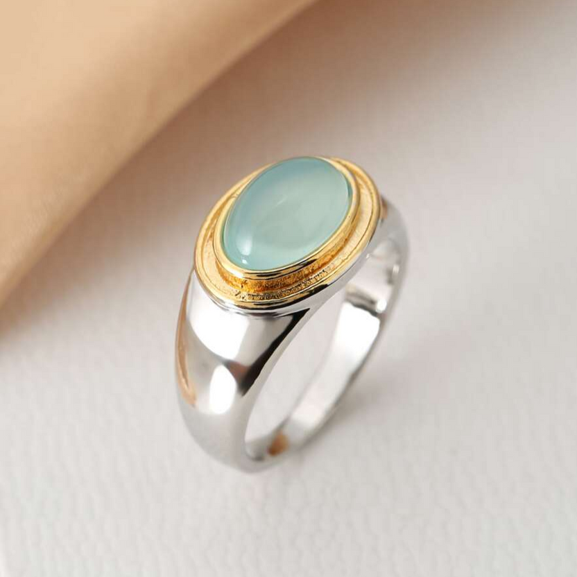 Anillo moderno bicolor verde