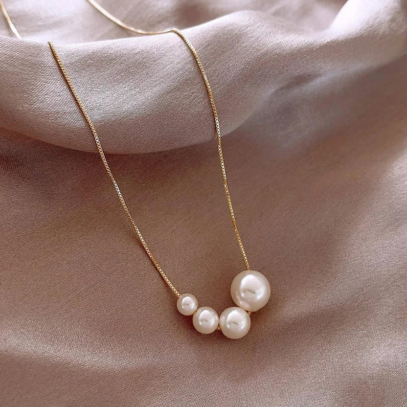Collar de perlas exquisito y elegante