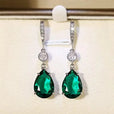 Pendientes elegantes de gota esmeralda