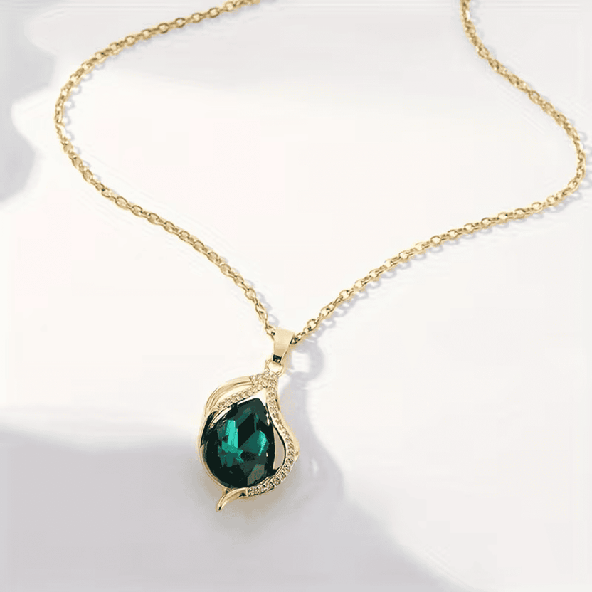 Collar colgante de ola esmeralda