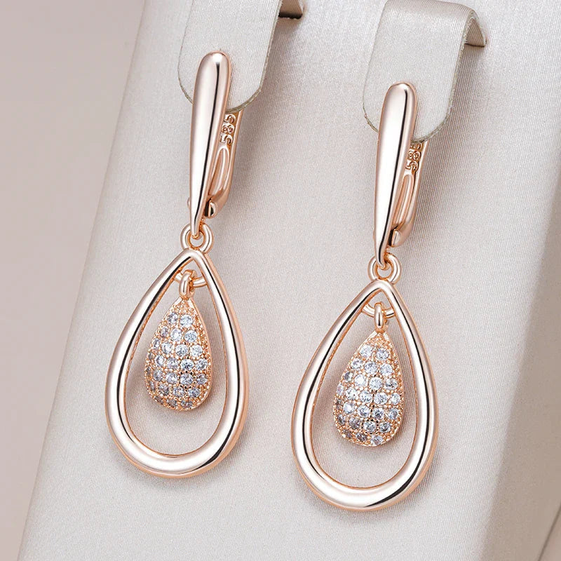 Pendientes atemporales de cristal en gota