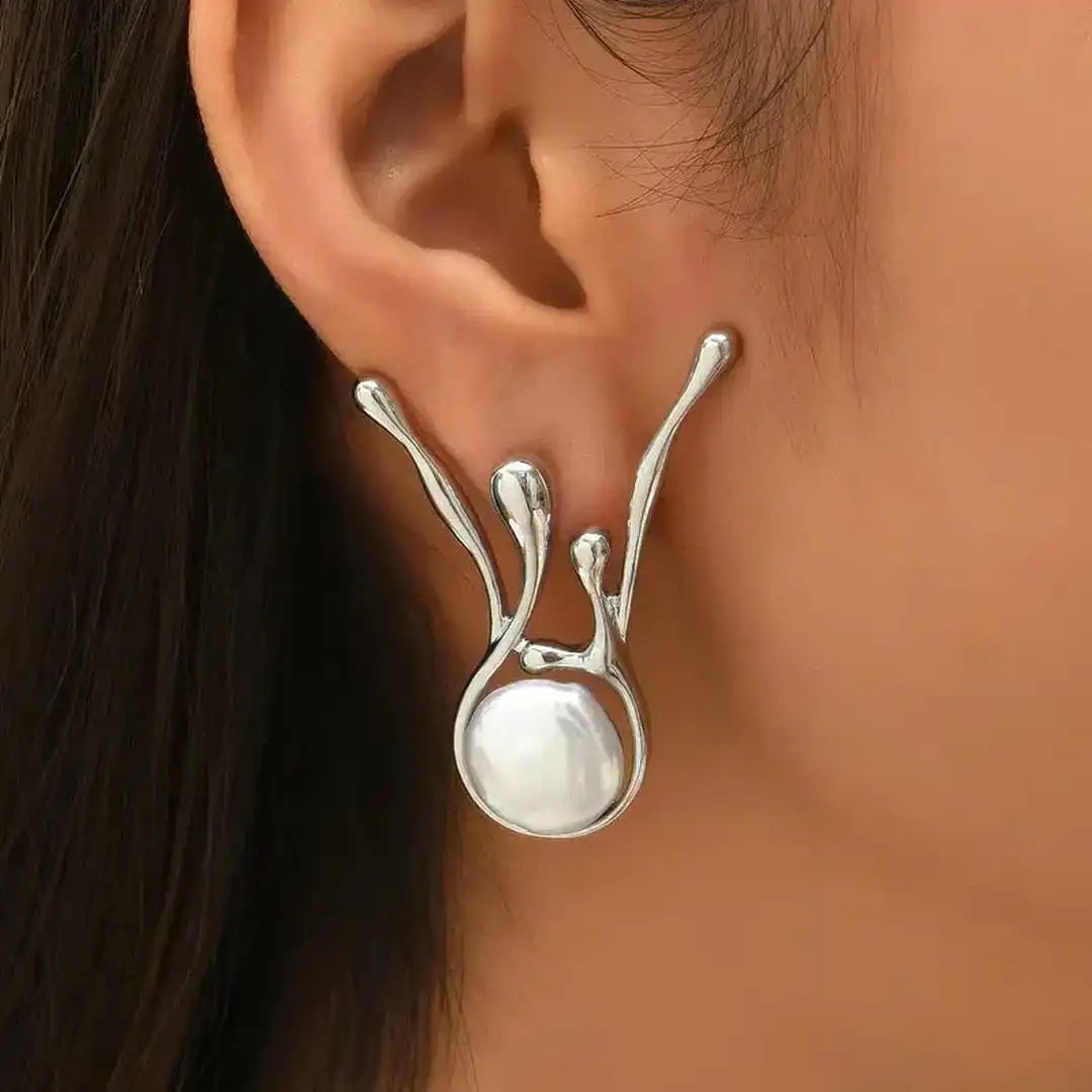 Pendientes de perla irregular en plata envejecida