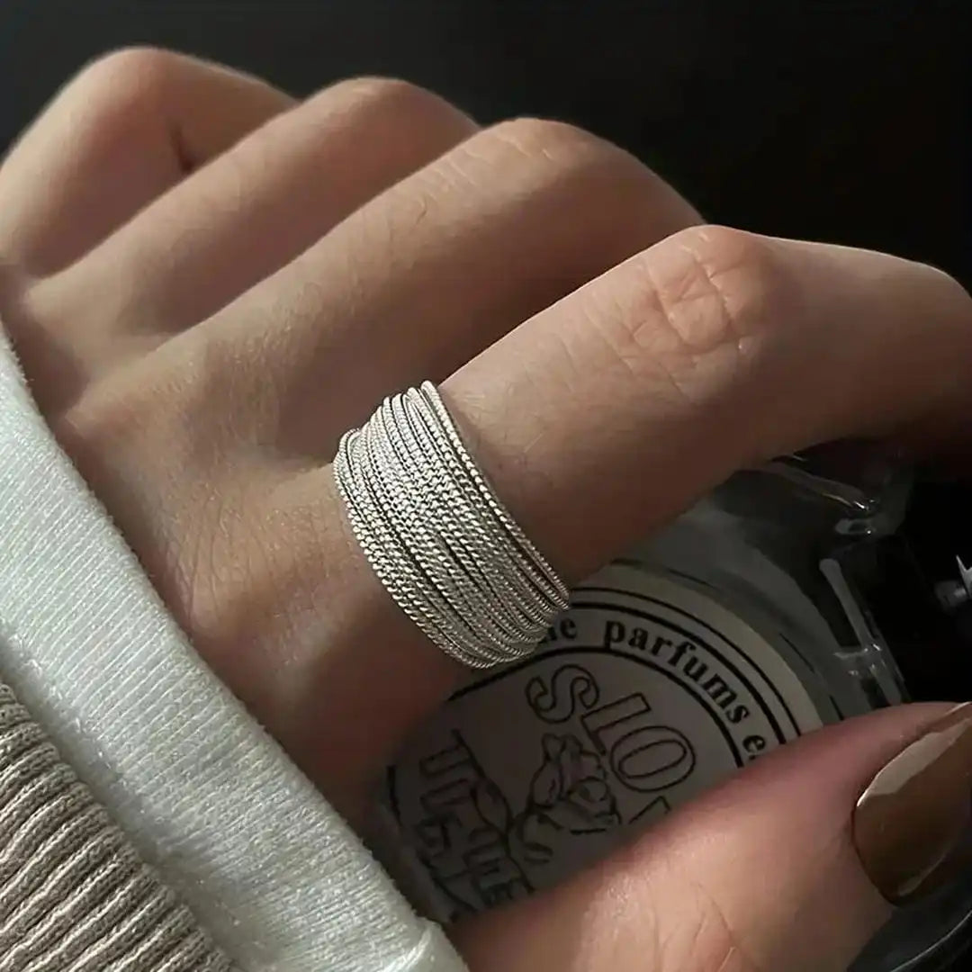 Anillo Capas de Luz Lunar — Carmen, Lucía & Rocío