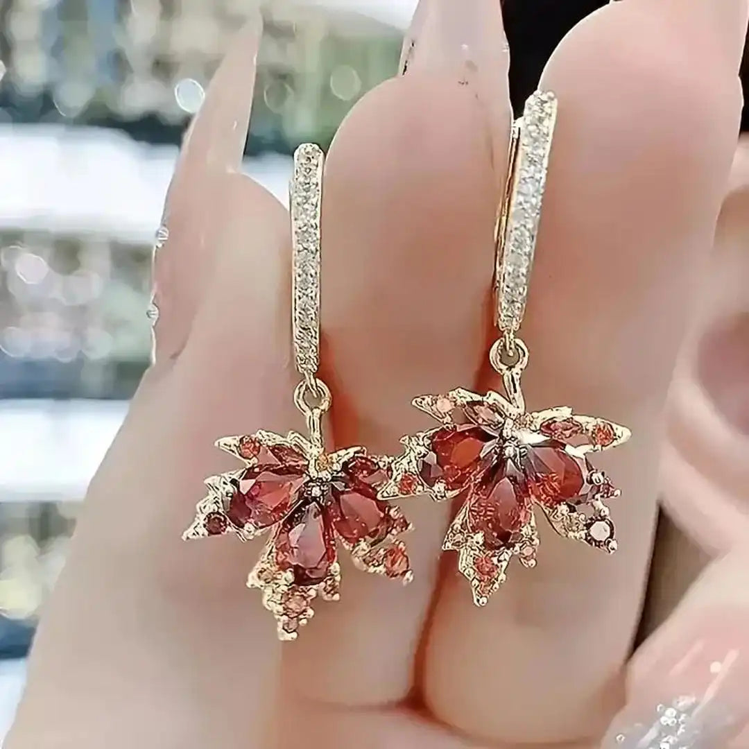 Pendientes de hoja con brillo de circonita
