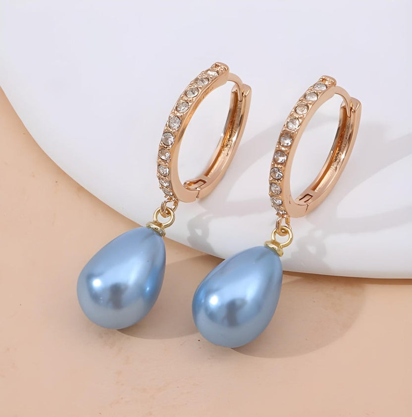 Pendientes azul océano con brillo de rocío