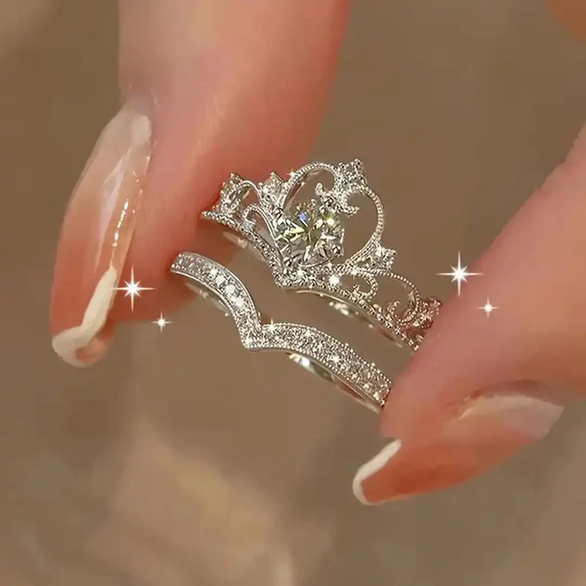 Conjunto de anillos de plata con corona brillante — Carmen, Lucía & Rocío