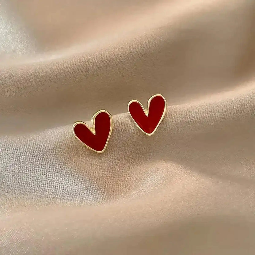 Pendientes de oro con corazón rojo antiguo