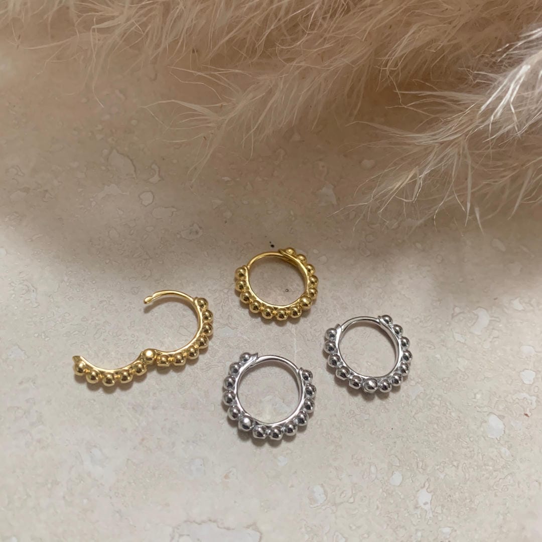 Aros burbuja con cierre de bisagra en oro o plata – imagen 3