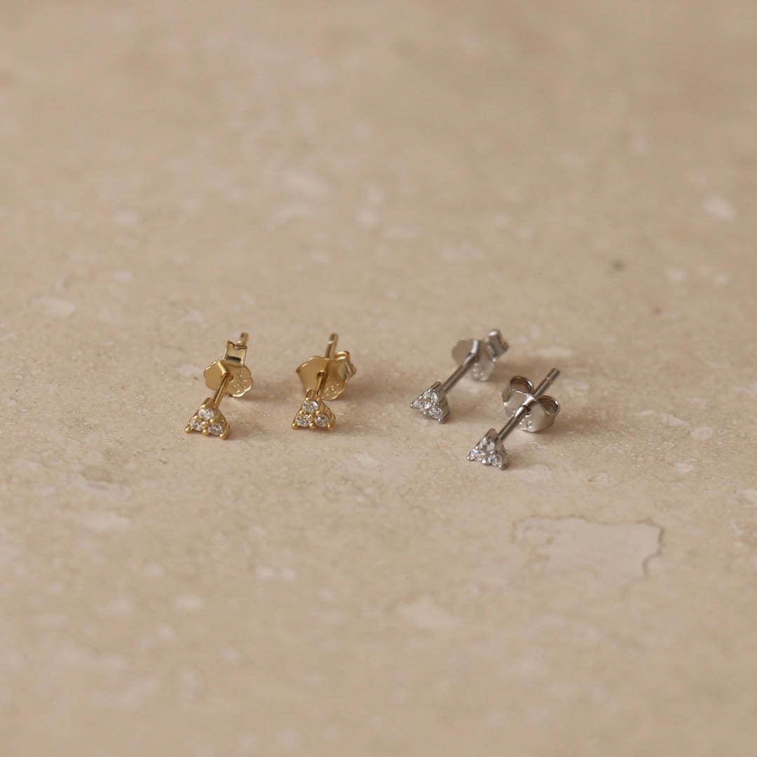 Trío de micro pendientes brillantes