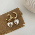 Elegantes pendientes de corazón de perla