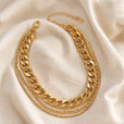Collar dorado en capas atemporal – imagen 2