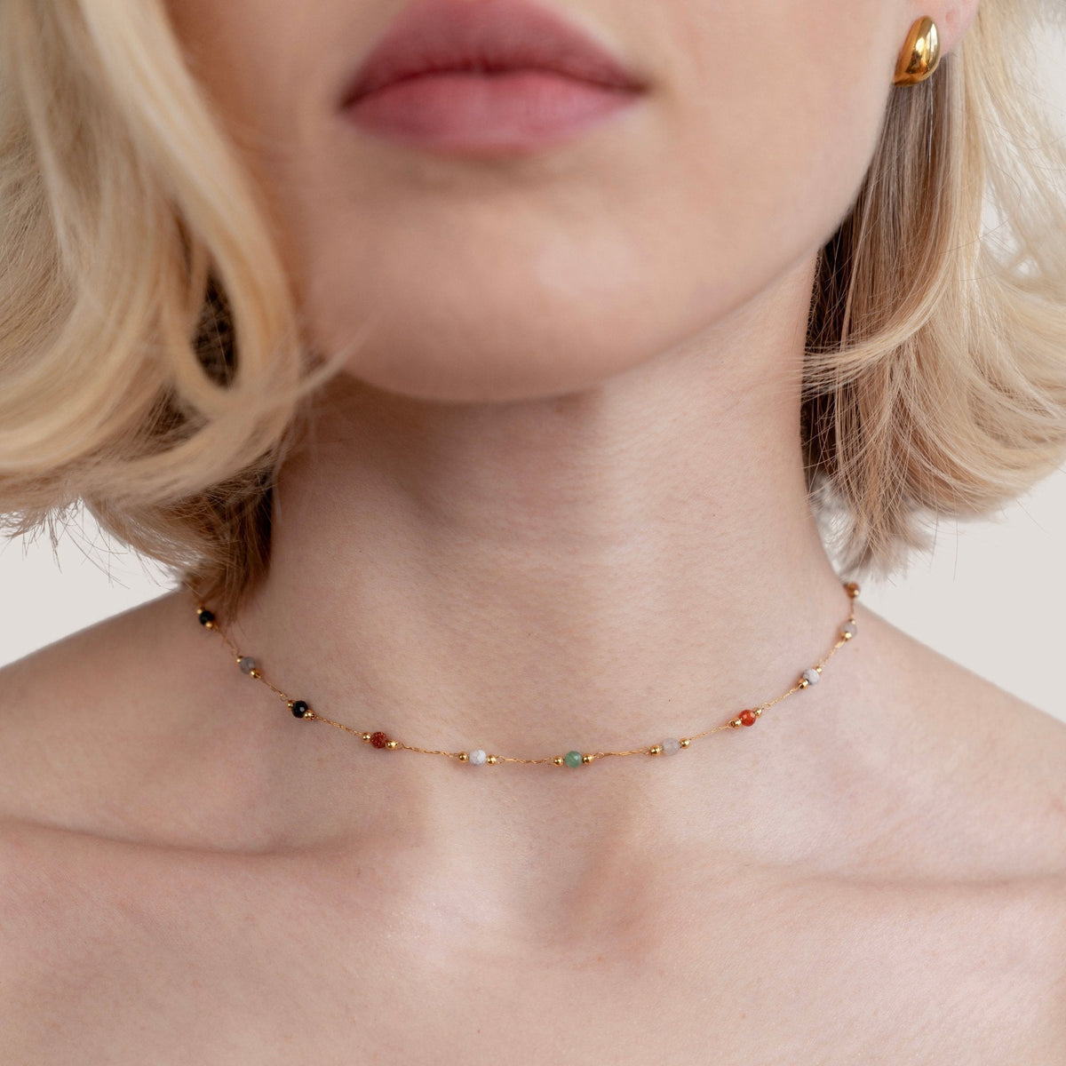 Collar minimalista con piedra – imagen 2