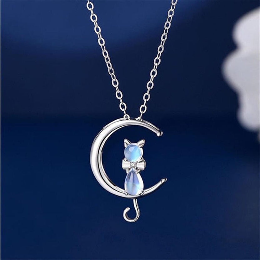 Collar de luna creciente y gato con piedra de luna