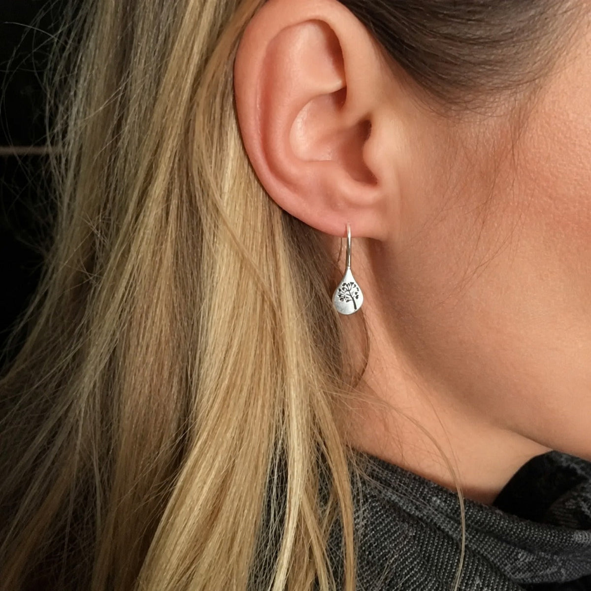 Pendientes de plata de ley con flor de diente de león – imagen 2