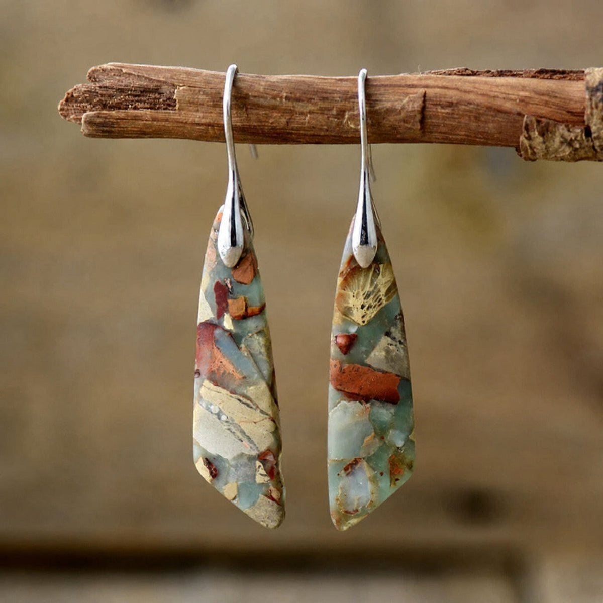 Pendientes de piedra natural únicos