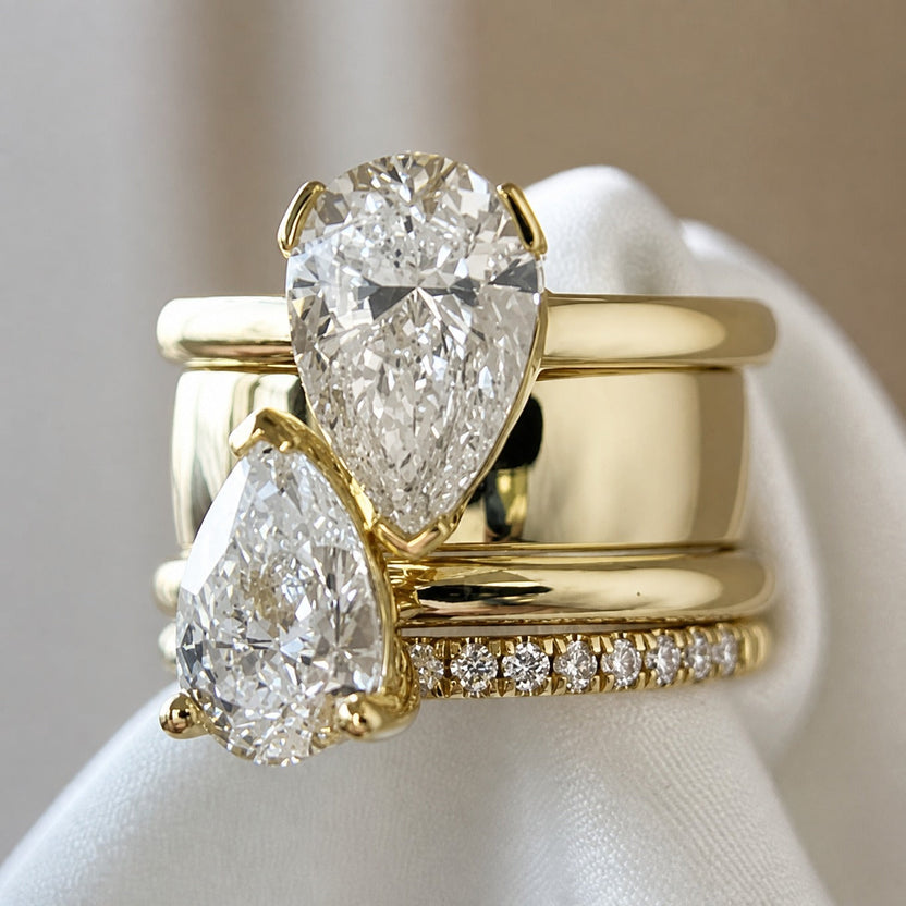 Anillo vintage de doble circonita en gota