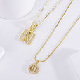 Set de collar con inicial de letra pavé