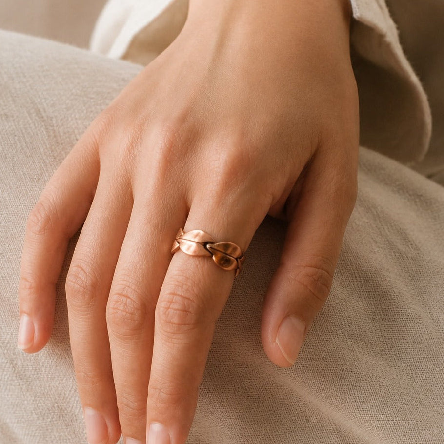 Anillo de cobre Armonía Enlazada — Carmen, Lucía & Rocío