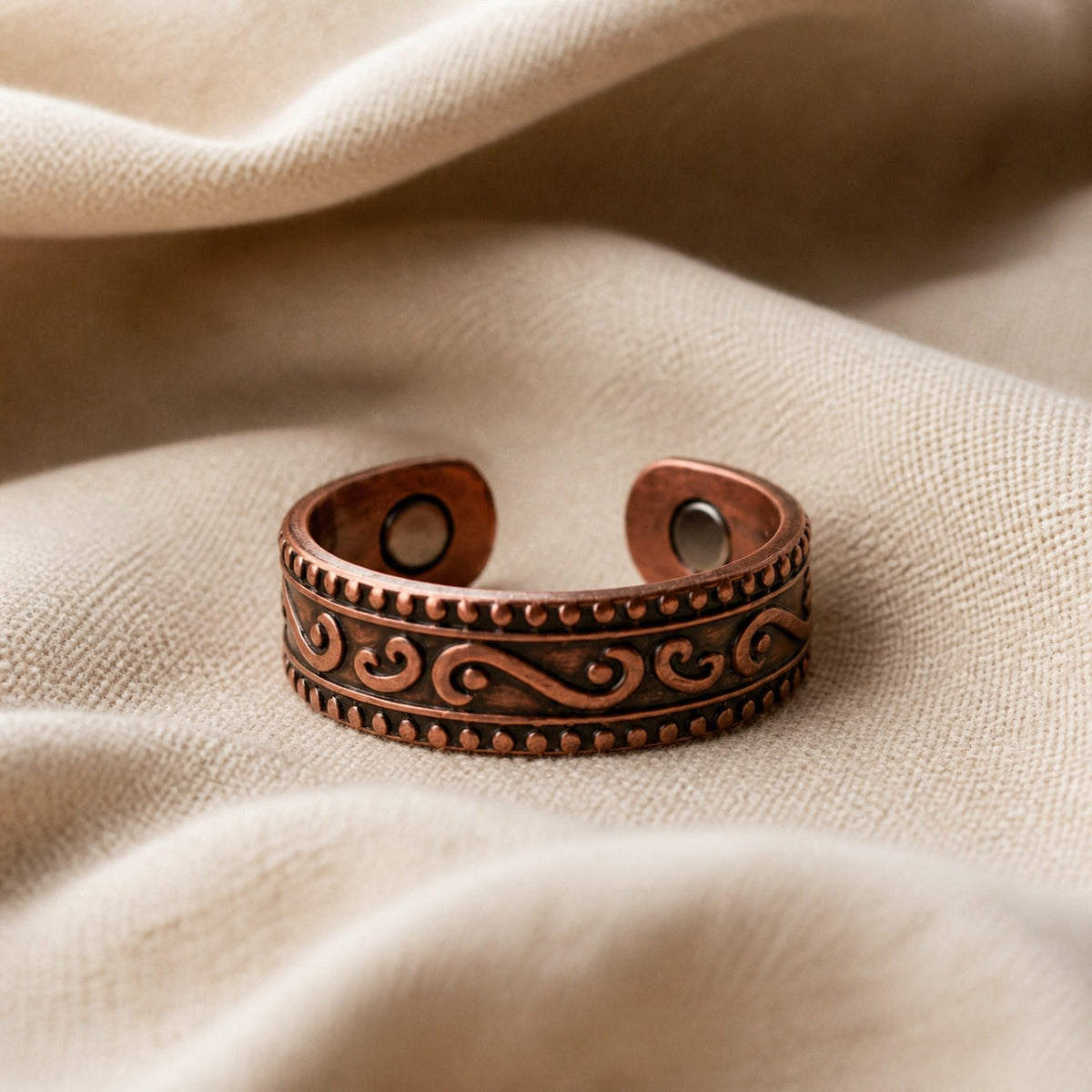 Anillo botánico de helecho de cobre