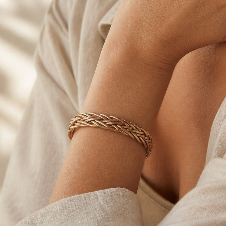 Brazalete de cobre Elegancia del Humedal — Carmen, Lucía & Rocío