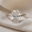 Anillo solitario ovalado celestial – imagen 2