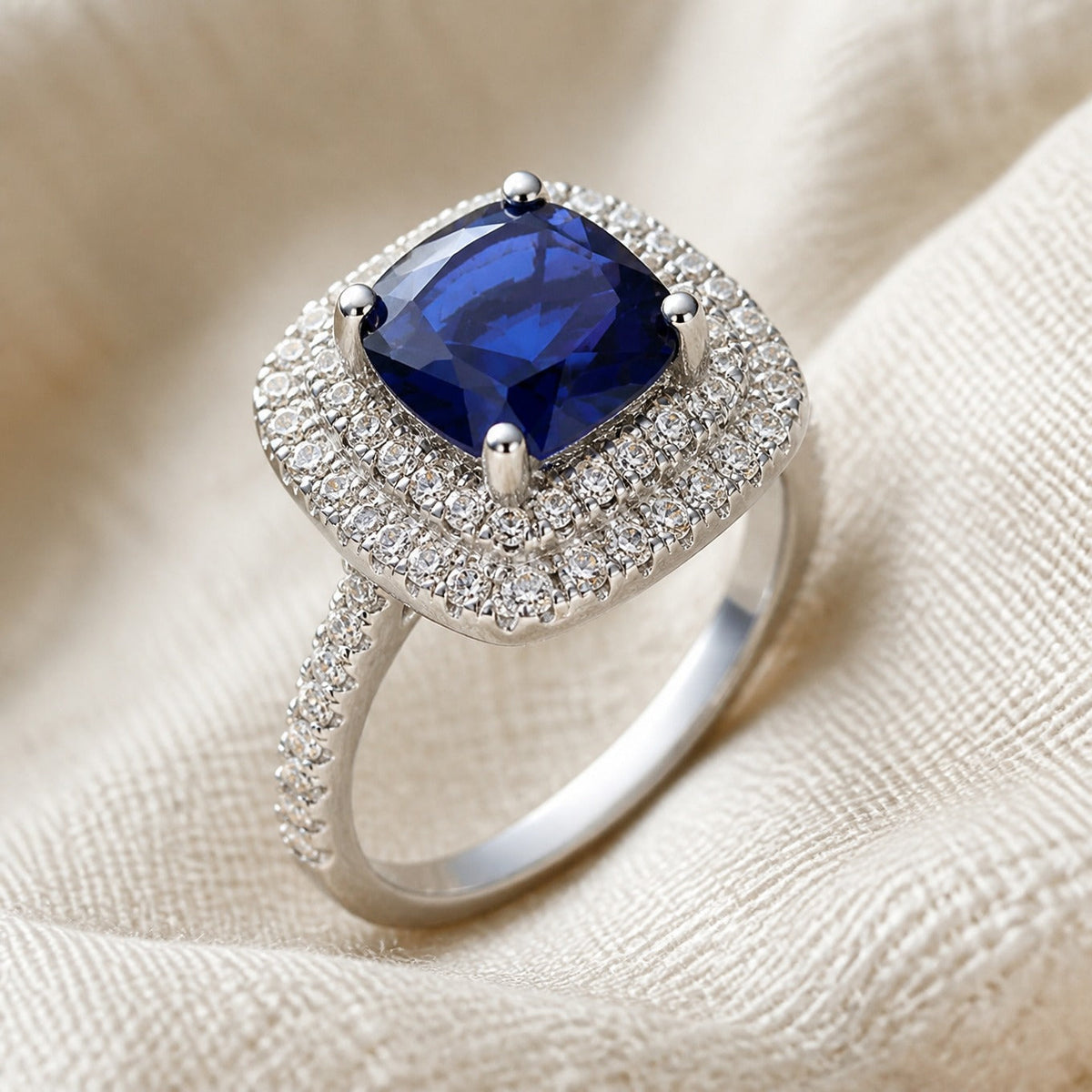 Anillo prestigio de plata de ley con zafiro