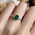 Anillo ovalado de esmeralda Prestige