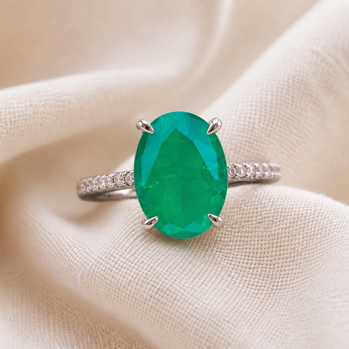 Anillo Emerald Monroe Atelier