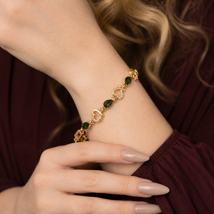Pulsera de corazón esmeralda encantada