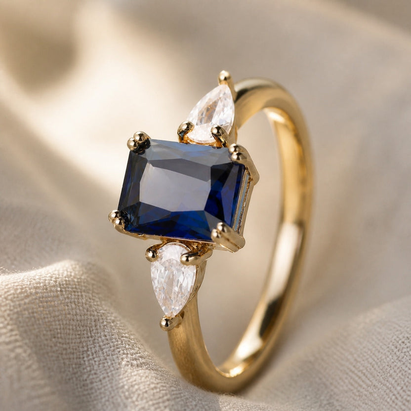 Anillo charm zafiro