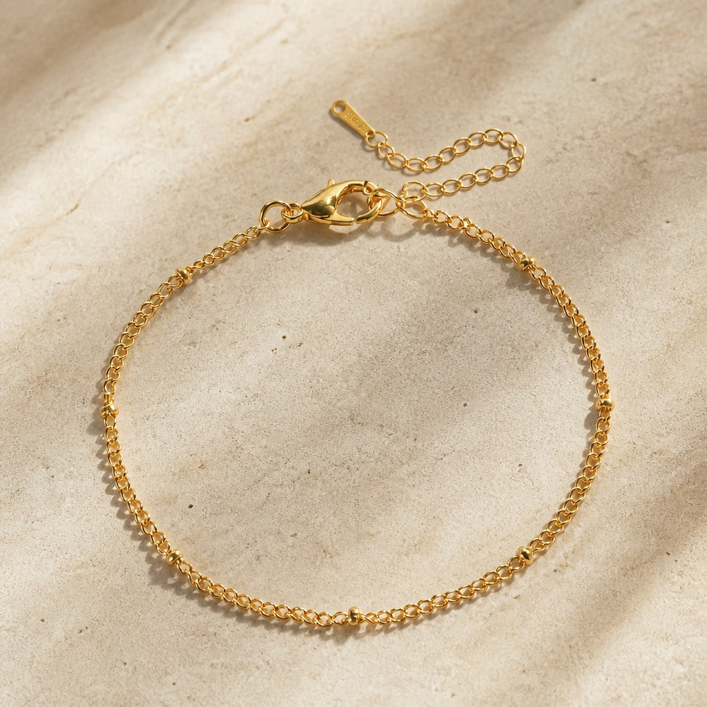 Pulsera minimalista de cadena de cuentas