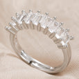 Anillo radiante de cristal con engaste baguette en canal – imagen 2