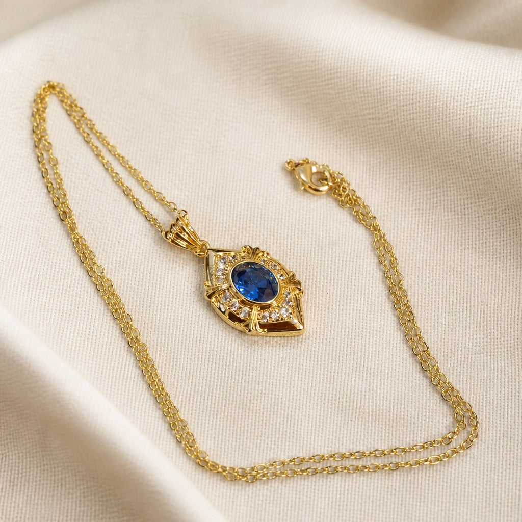 Collar con colgante ornamentado de zafiro – imagen 2