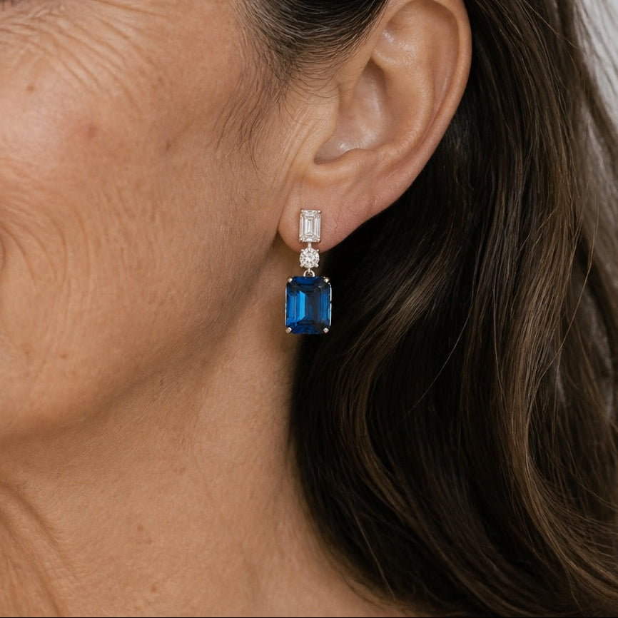 Pendientes de gota de circonia azul