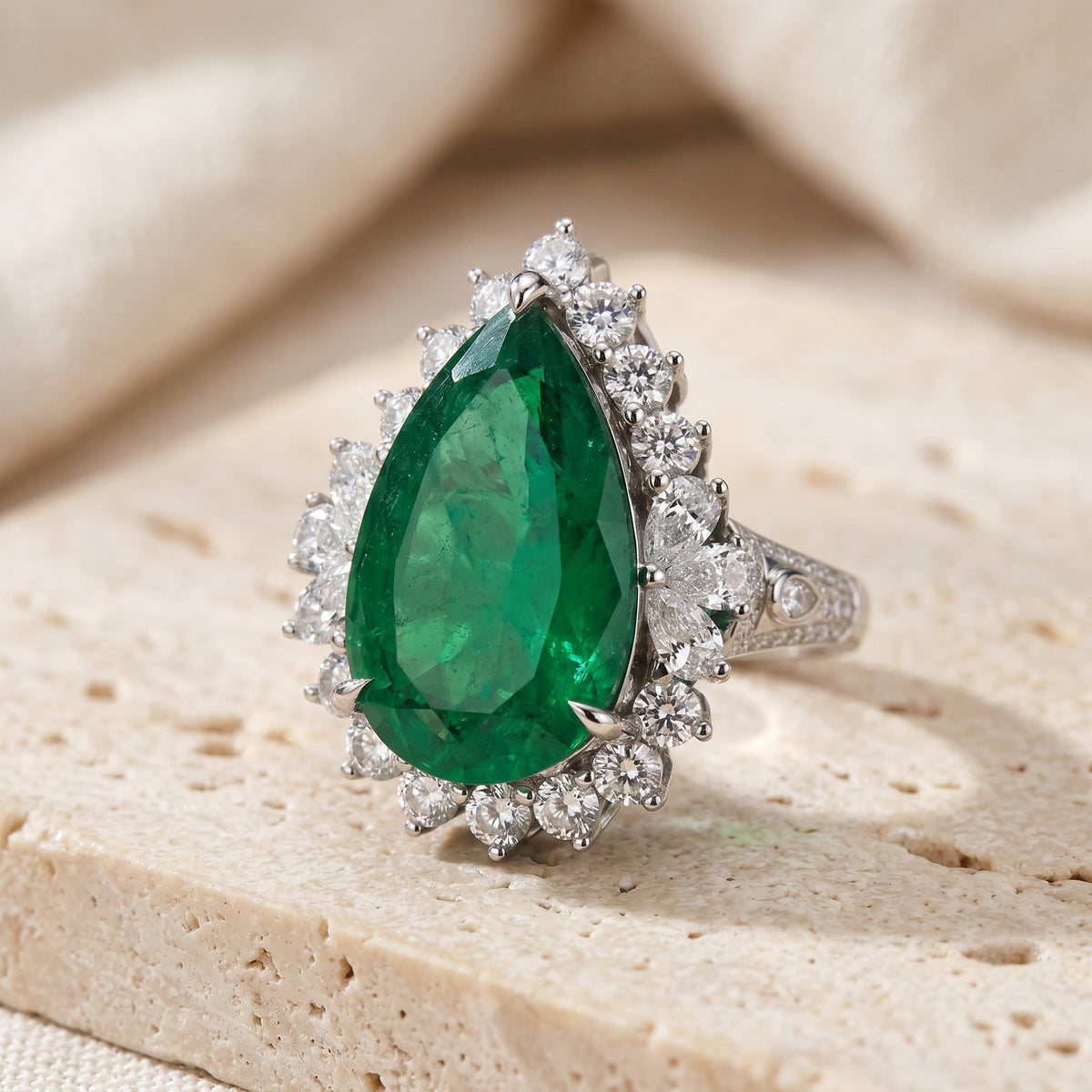 Anillo Paseo del Océano de esmeralda — Carmen, Lucía & Rocío