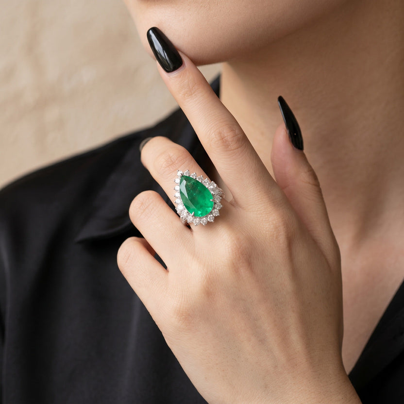 Anillo Ocean Drive de esmeralda