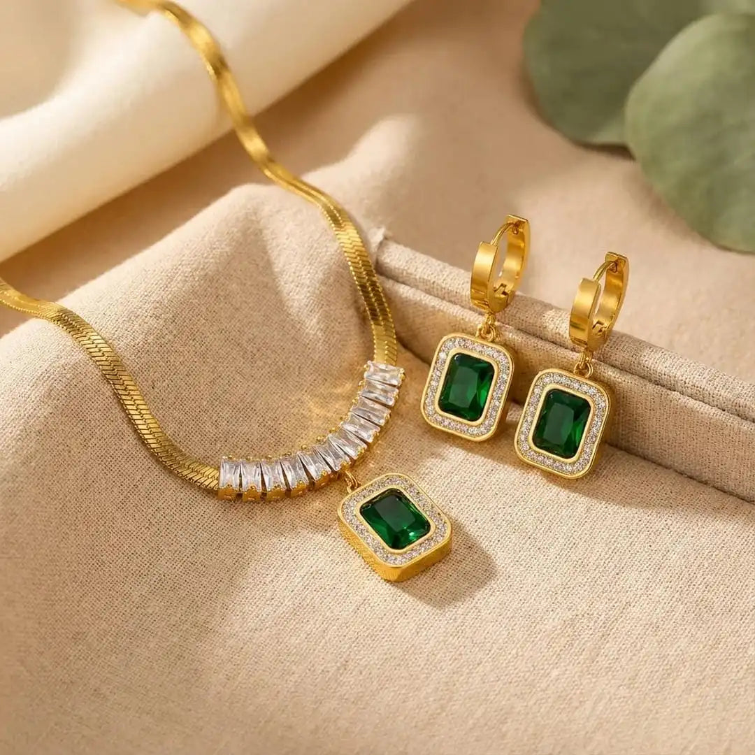 Set elegante con piedra de esmeralda