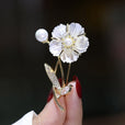 Broche floral de perla – imagen 2