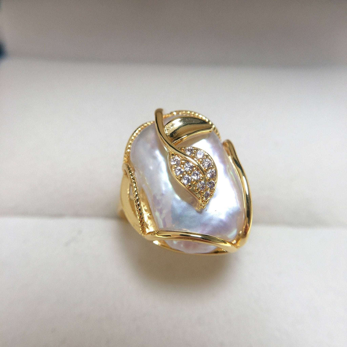 Anillo ajustable con brillo de perla – imagen 3