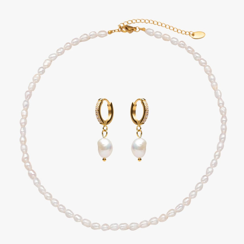 Set elegante de gargantilla y pendientes de aro con perlas