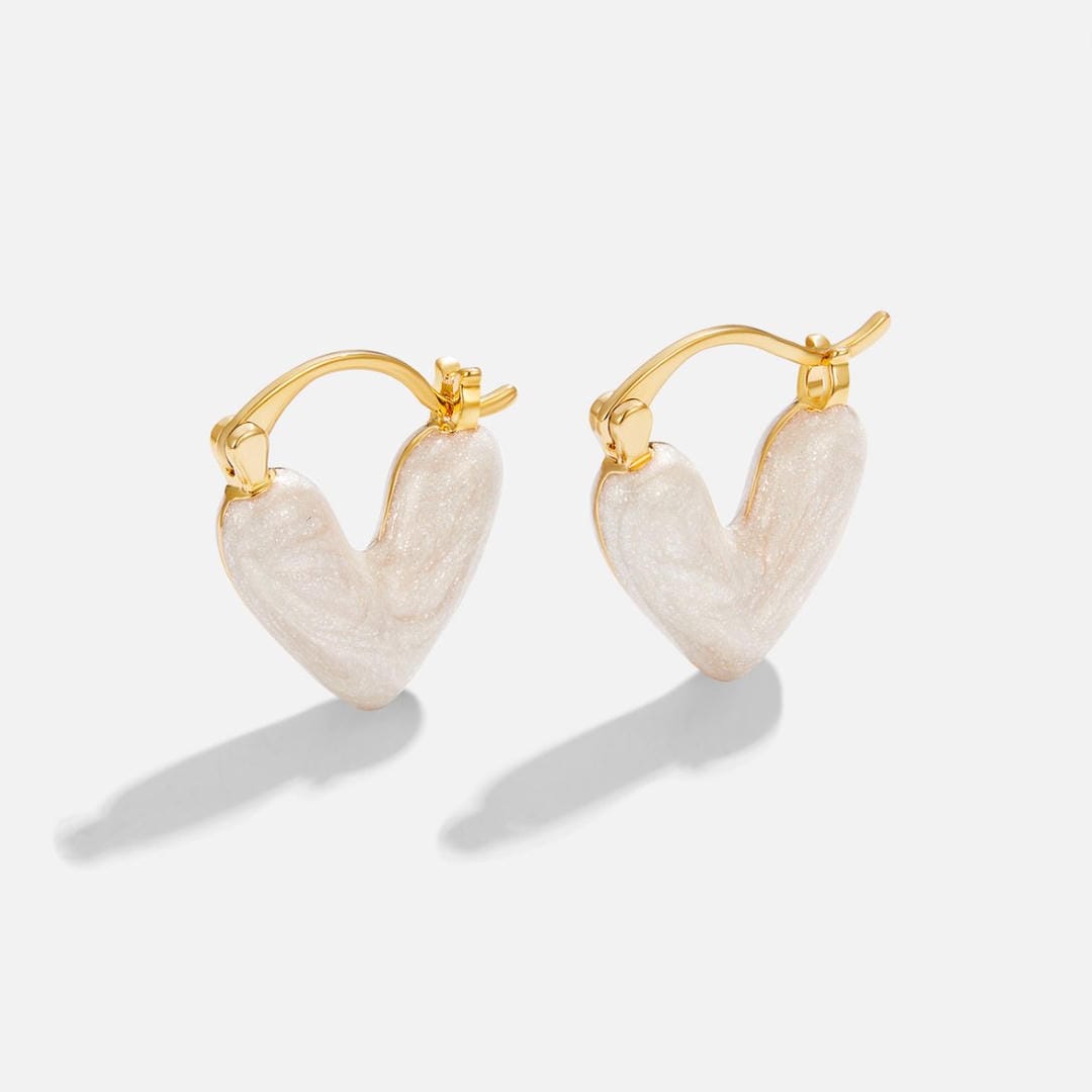 Pendientes corazón blanco puro – imagen 5
