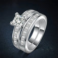 Anillo vintage de plata con cristal