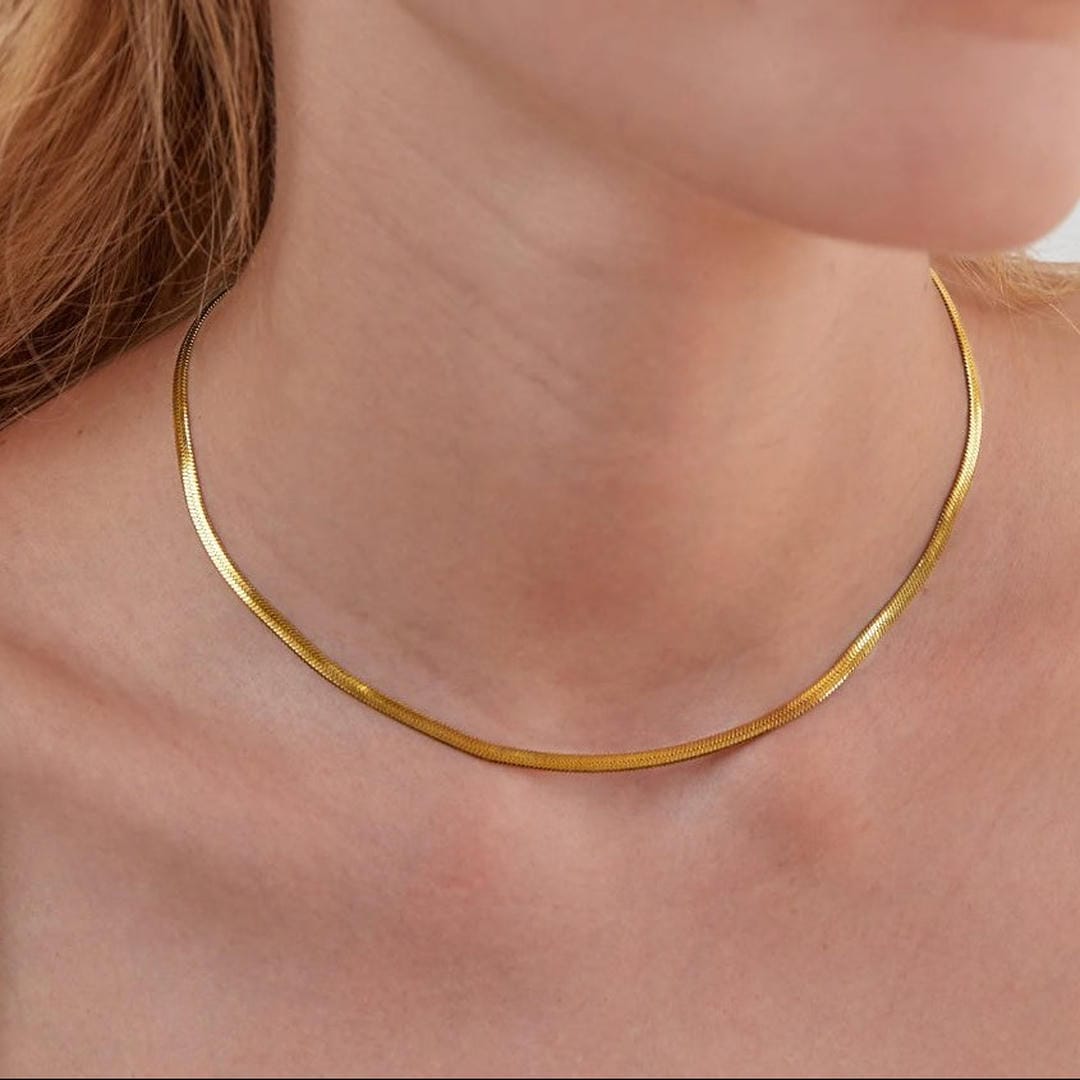 Collar dorado de cadena serpiente – imagen 2