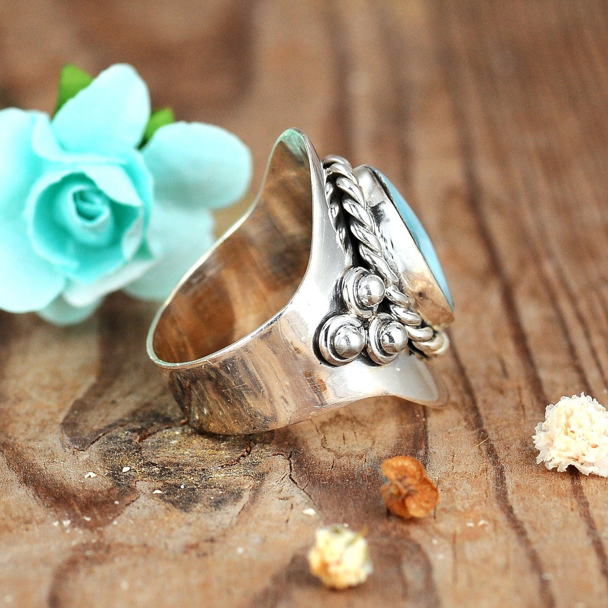 Anillo boho de plata con larimar – imagen 2