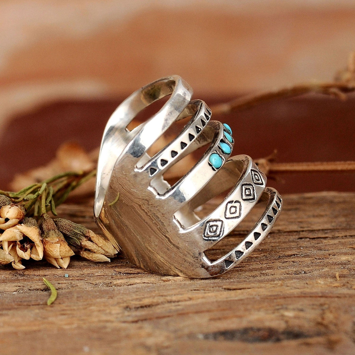 Anillo de plata estilo suroeste con turquesa – imagen 2