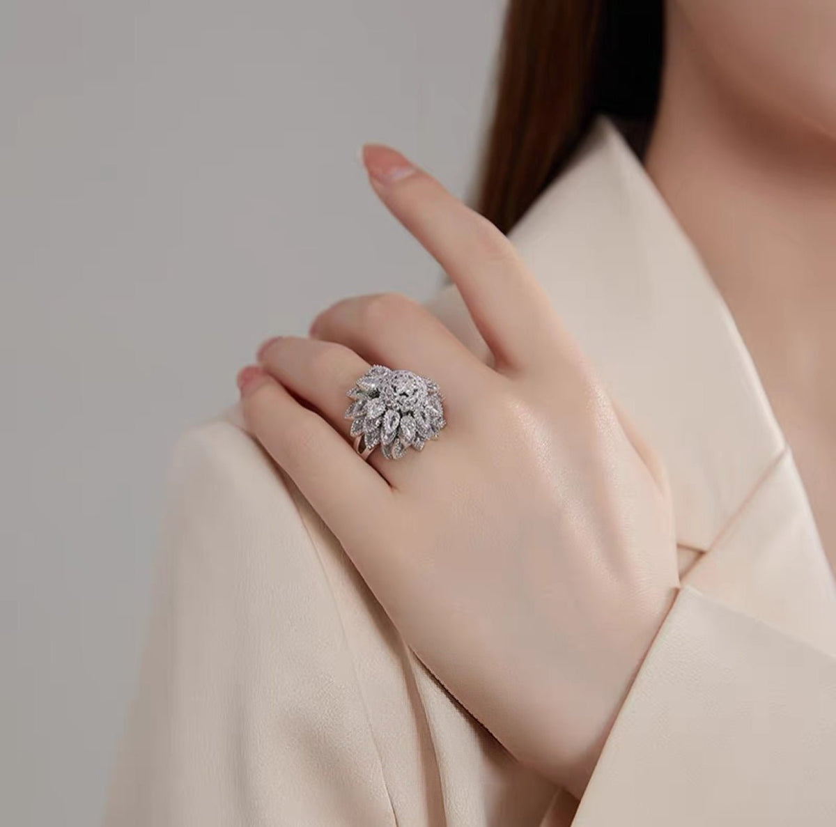 Anillo vintage Sunflare Bloom – imagen 3