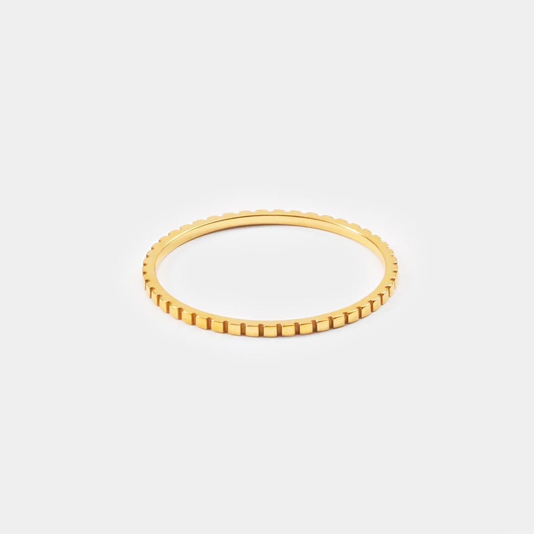Anillo fino apilable Luna