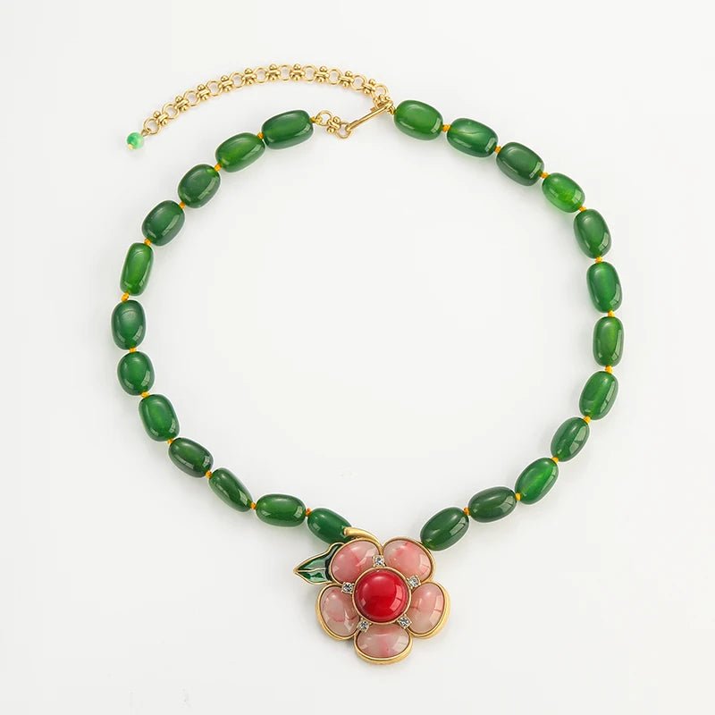 Collar vintage de flor verde
