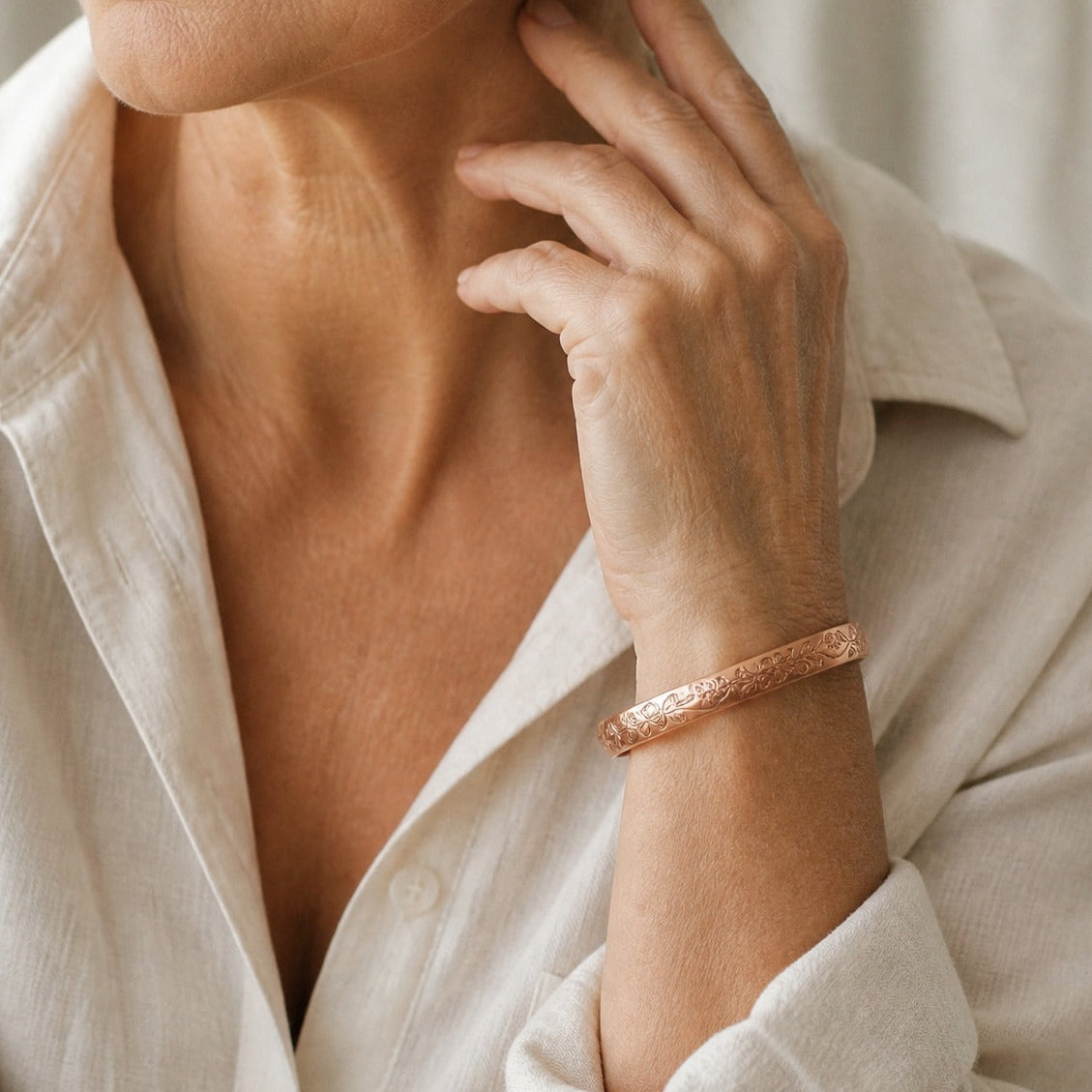 Pulsera de cobre de herencia floral – imagen 2
